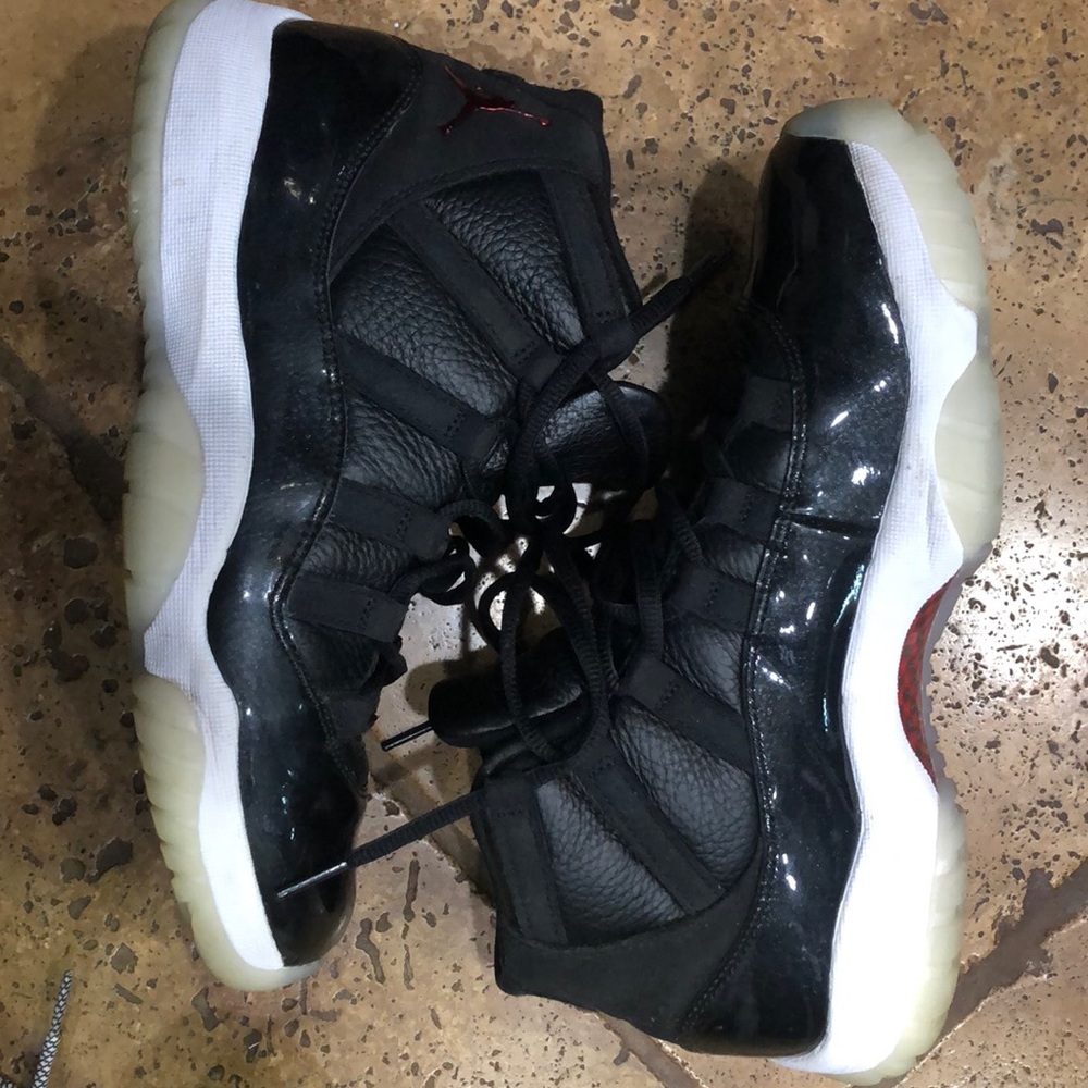 Air Jordan 11 Retro 72-10 Size 7.5